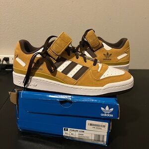 Adidas Forum Low Sneakers - Brown and White